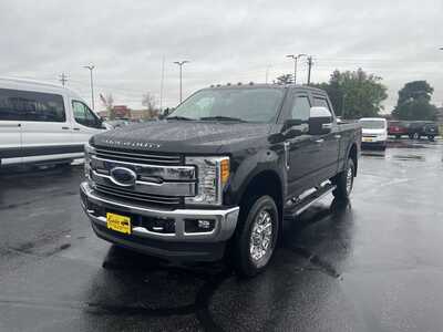 2017 Ford F350 Crew Cab, $37486. Photo 4