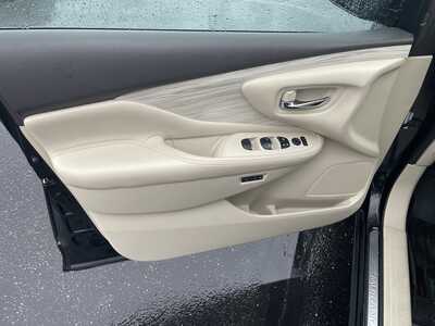 2016 Nissan Murano, $15267. Photo 11