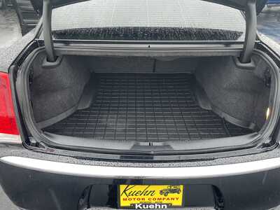 2016 Chrysler 300, $15992. Photo 10