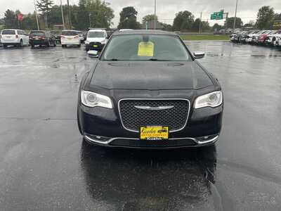 2016 Chrysler 300, $15992. Photo 3