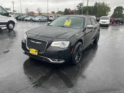 2016 Chrysler 300, $15992. Photo 4