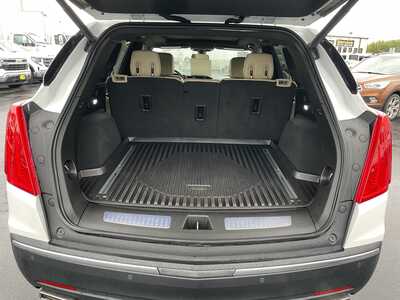 2019 Cadillac XT5, $18994. Photo 9