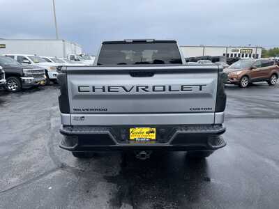 2023 Chevrolet 1500 Crew Cab, $28997. Photo 7