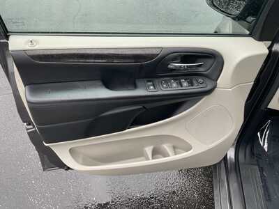 2020 Dodge Caravan, Grand, $23995. Photo 12