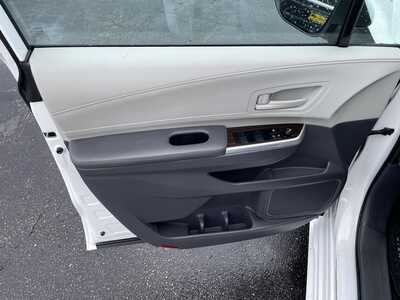2023 Toyota Sienna, $32995. Photo 8