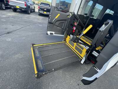 2021 Ford Transit Passenger, $32900. Photo 9