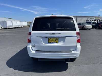 2016 Chrysler Town & Country, $24995. Photo 7