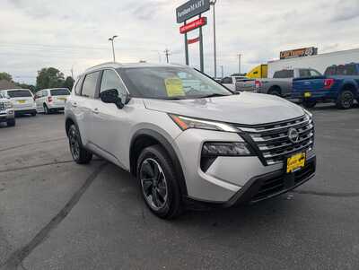 2024 Nissan Rogue, $17938. Photo 2