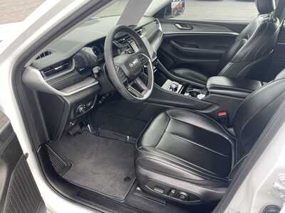 2023 Jeep Grand Cherokee L, $32900. Photo 12