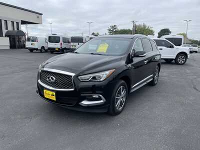 2016 Infiniti QX60, $9995. Photo 4