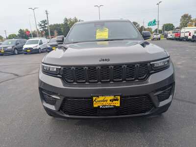 2025 Jeep Grand Cherokee, $34457. Photo 3