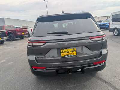 2025 Jeep Grand Cherokee, $34457. Photo 7
