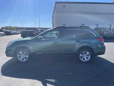 2013 Subaru Outback, $13997. Photo 5