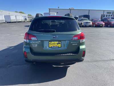 2013 Subaru Outback, $13997. Photo 7