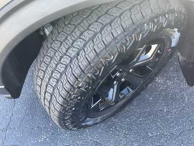 2021 Ford Explorer, $26927. Photo 11