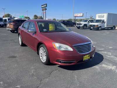 2011 Chrysler 200, $4995. Photo 2