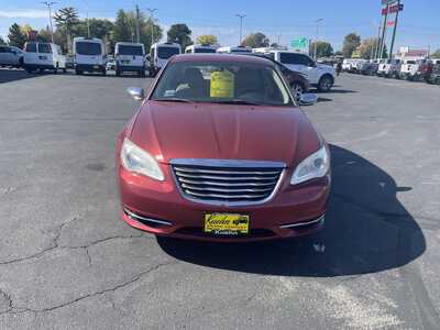 2011 Chrysler 200, $4995. Photo 3