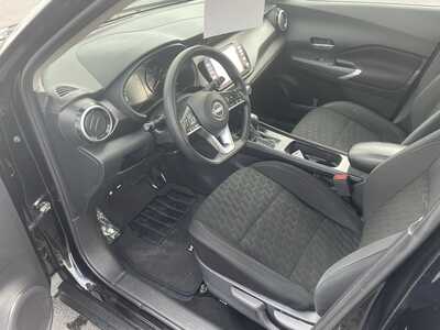 2023 Nissan Kicks, $12997. Photo 11