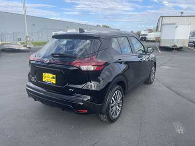 2023 Nissan Kicks, $12997. Photo 8
