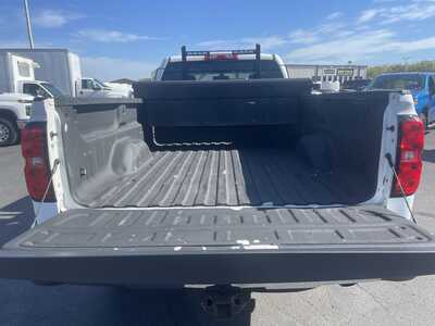 2017 Chevrolet 2500 Reg Cab, $20954. Photo 10