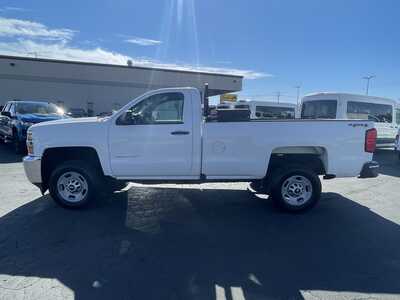 2017 Chevrolet 2500 Reg Cab, $20954. Photo 5