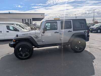 2016 Jeep Wrangler Unlimited, $14973. Photo 5