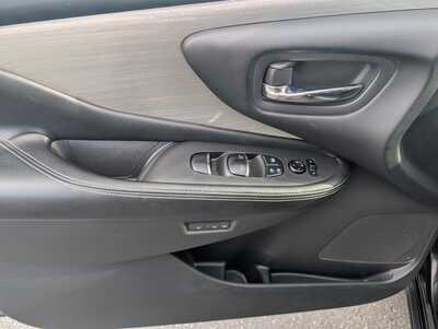 2015 Nissan Murano, $9997. Photo 10