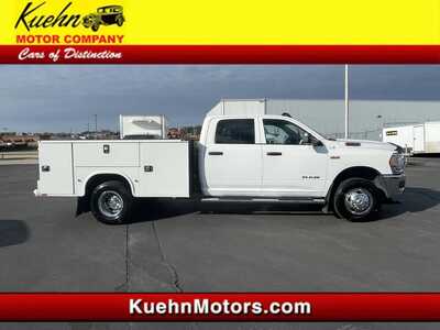 2020 RAM 3500 Crew Cab, $36495. Photo 1