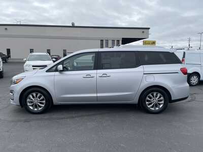 2020 Kia Sedona, $19495. Photo 5