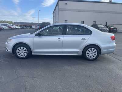 2014 Volkswagen Jetta, $9987. Photo 5