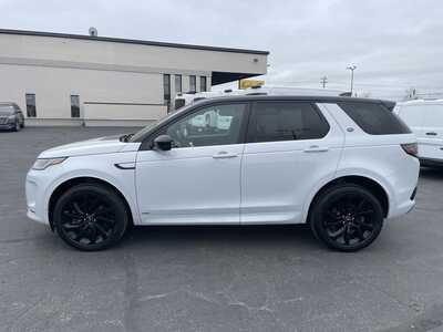 2021 Land Rover Discovery, $24995. Photo 5