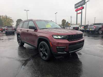 2023 Jeep Grand Cherokee L, $28995. Photo 2