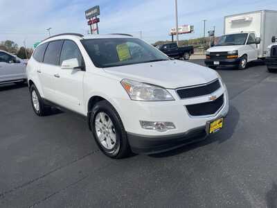 2010 Chevrolet Traverse, $4995. Photo 2