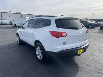 2010 Chevrolet Traverse, $4995. Photo 6