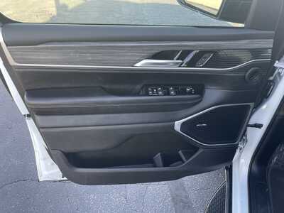 2024 Jeep Wagoneer, $29993. Photo 10