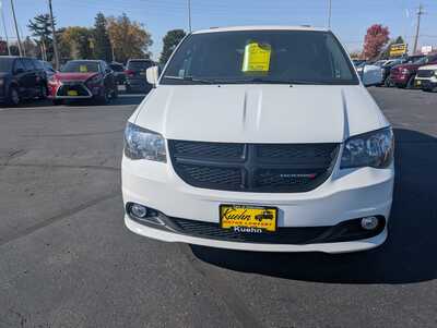 2020 Dodge Grand Caravan, $15927. Photo 3