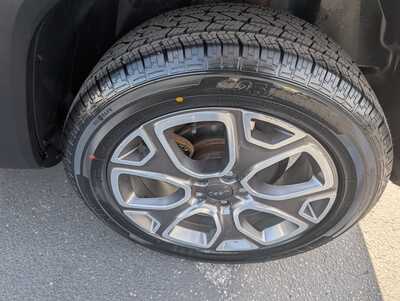 2017 Jeep Renegade, $11984. Photo 9