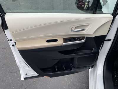 2023 Toyota Sienna, $37977. Photo 11
