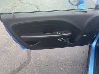 2019 Dodge Challenger, $19937. Photo 10
