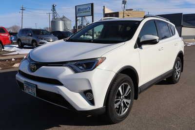 2018 Toyota RAV4, $14995. Photo 1