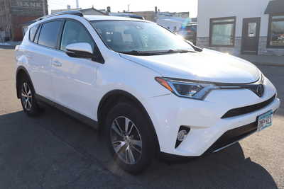 2018 Toyota RAV4, $14995. Photo 2