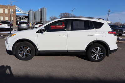 2018 Toyota RAV4, $14995. Photo 8