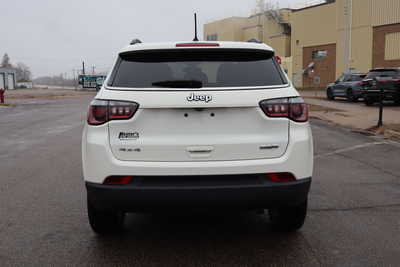 2018 Jeep Compass, $11995. Photo 8