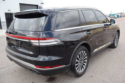 2022 Lincoln Aviator, $31995. Photo 3