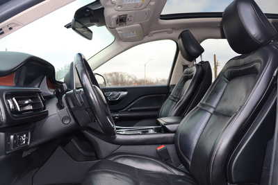 2022 Lincoln Aviator, $31995. Photo 5