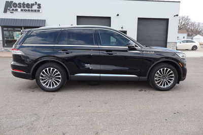 2022 Lincoln Aviator, $31995. Photo 9