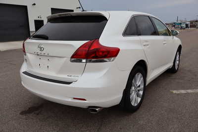 2015 Toyota Venza, $11995. Photo 3
