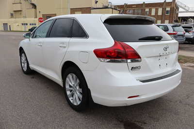 2015 Toyota Venza, $11995. Photo 4