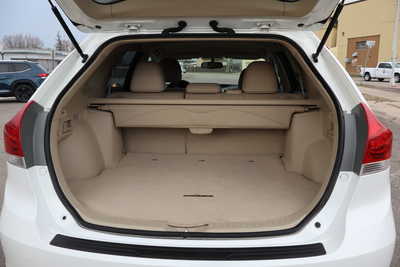 2015 Toyota Venza, $11995. Photo 11