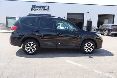 2020 Subaru Forester, $21500. Photo 9